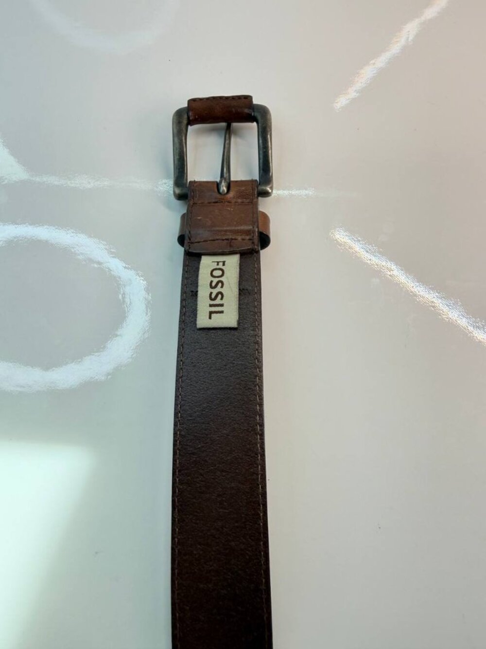 Fossil Leather Belt – Size 42 | Classic Style - Picture 7 of 16